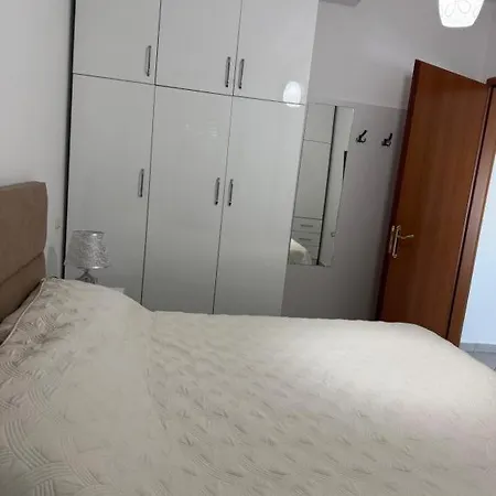 Appartement New Boulevard Hosted By Endrit & Adela *